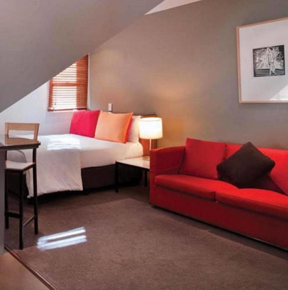 Medina Serviced Double Bay Aparthotel